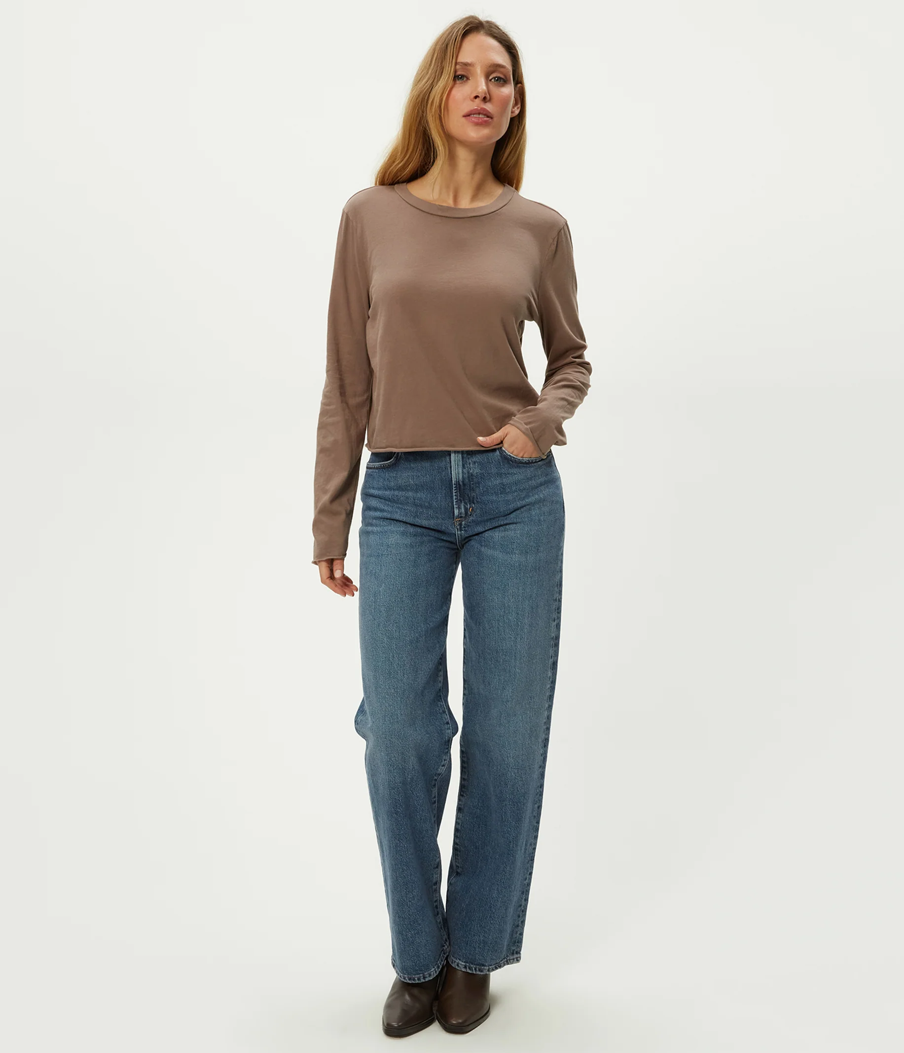 Aiko Crewneck Long Sleeve Tee - Image 18