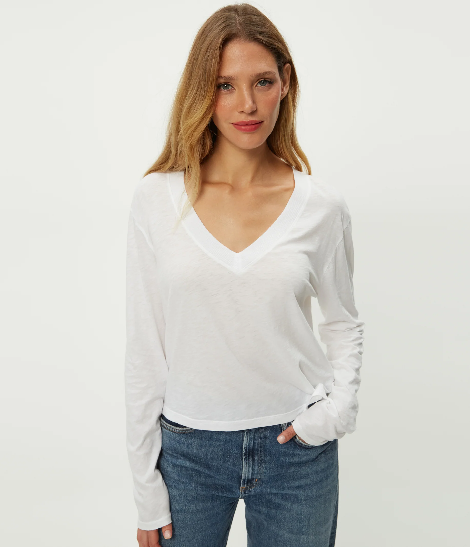 Brea Cropped V-Neck Tee - Image 21