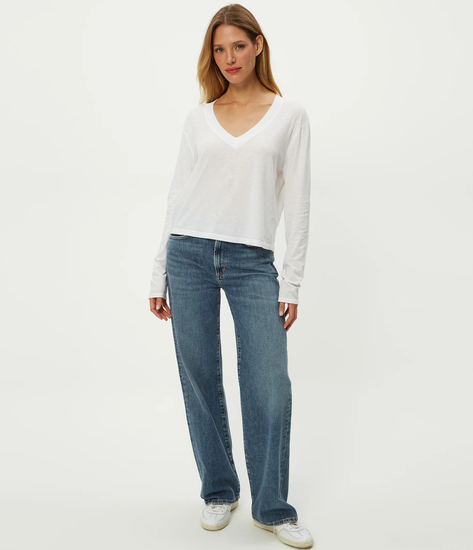 Brea Cropped V-Neck Tee - Image 22