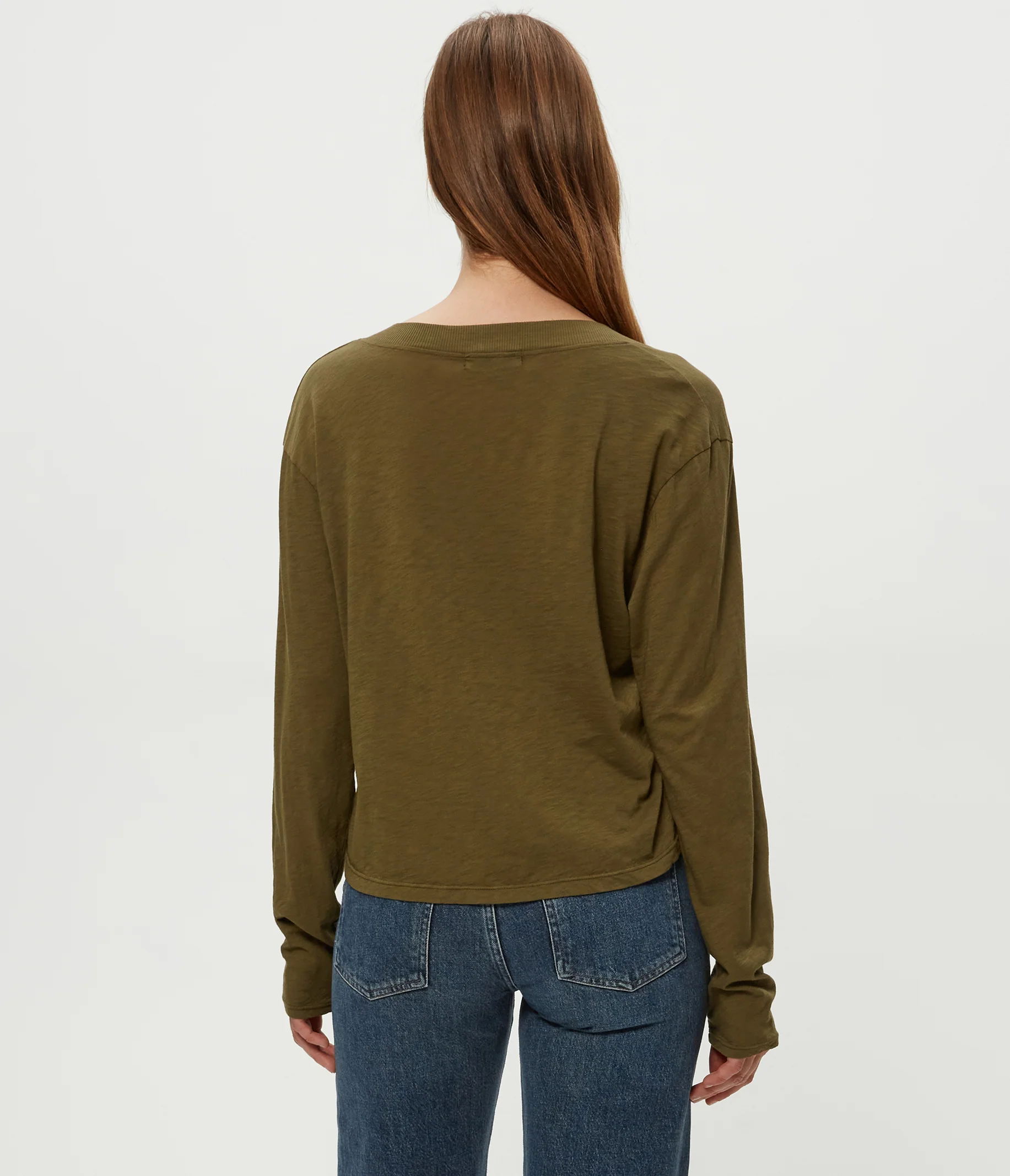 Brea Cropped V-Neck Tee - Image 28