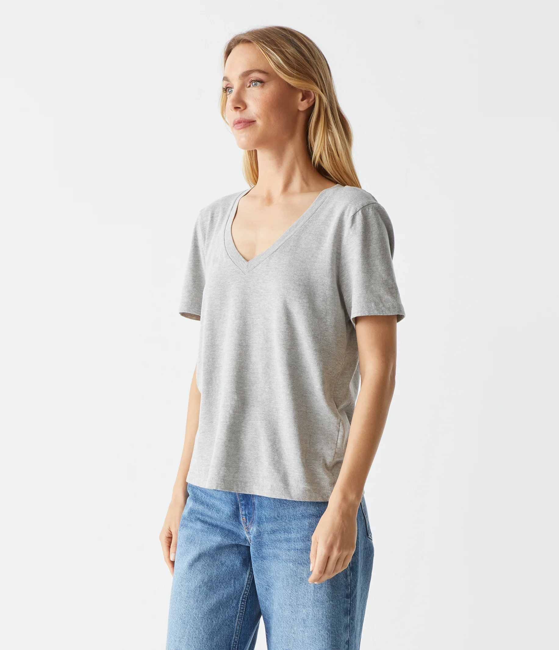 Daria V-Neck Tee - Image 9