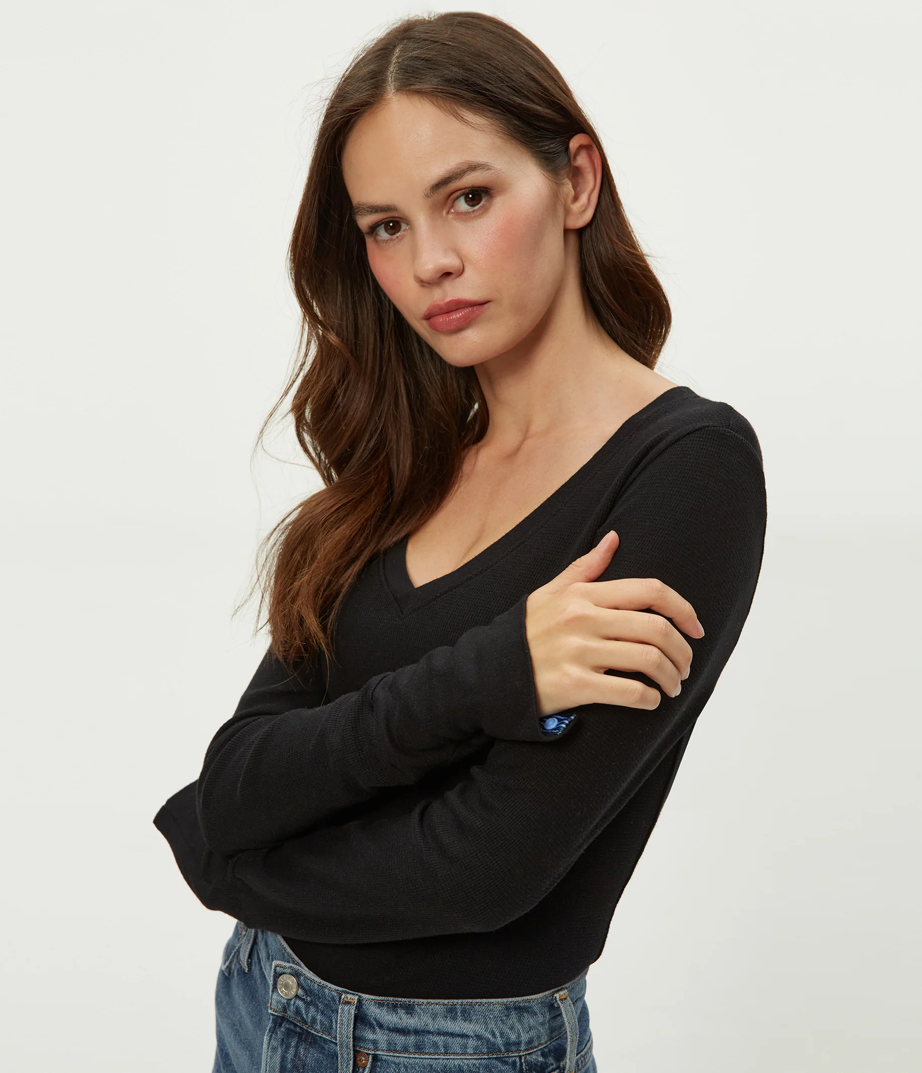 Dinah Thermal V-Neck - Image 10