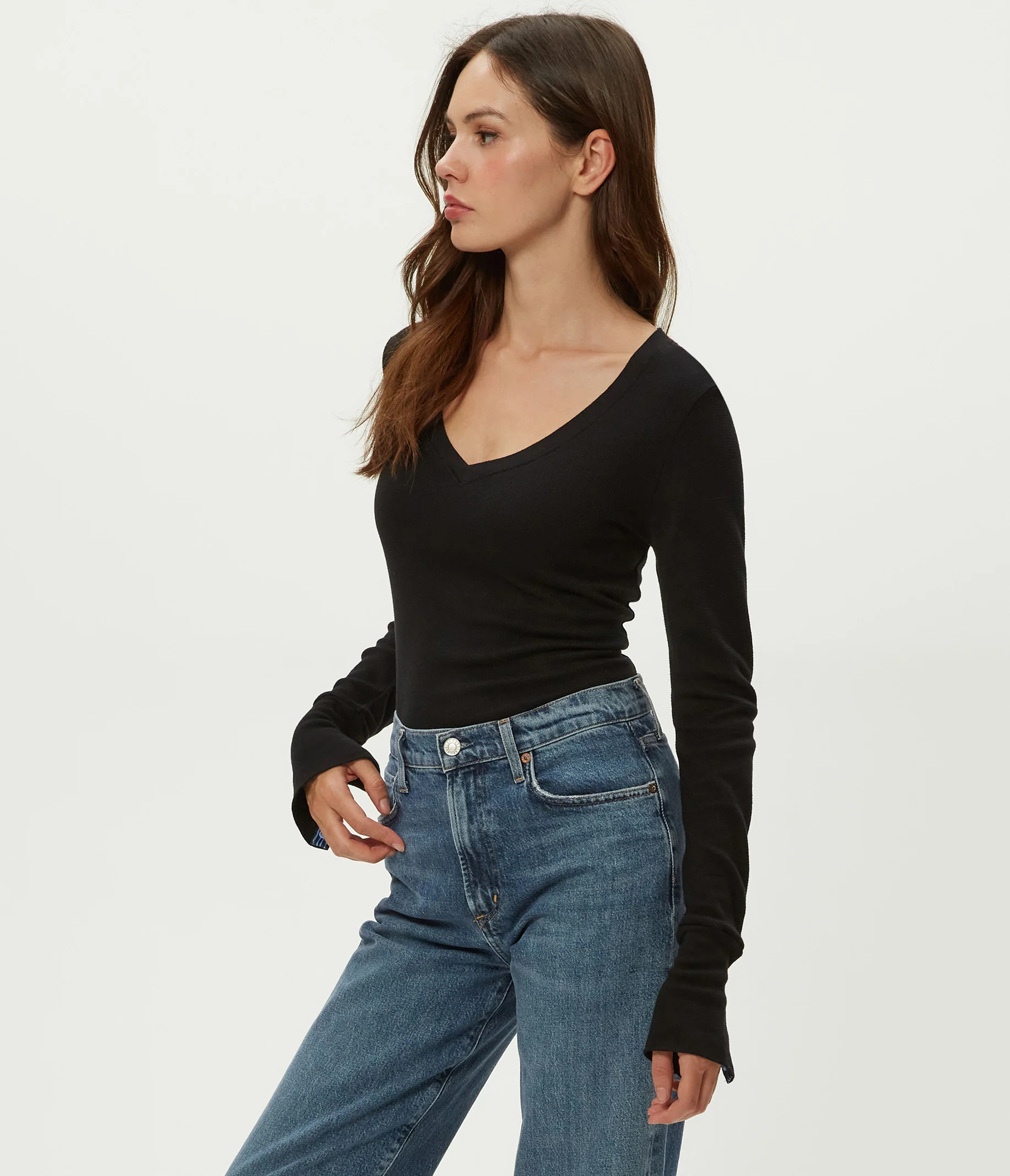 Dinah Thermal V-Neck - Image 11
