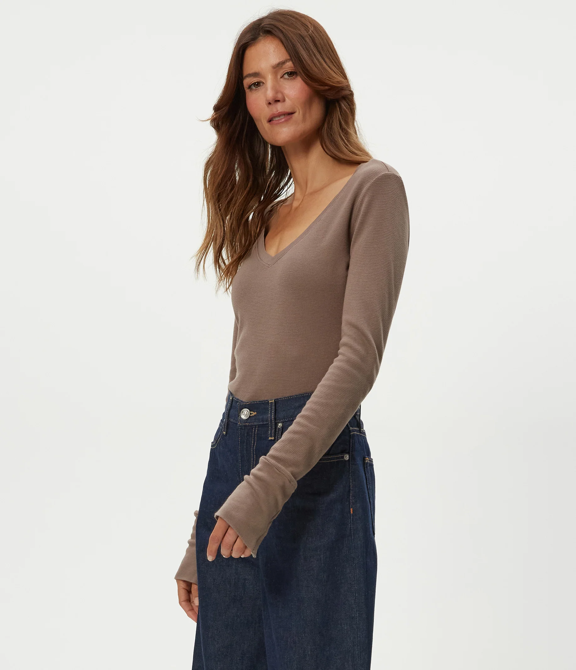 Dinah Thermal V-Neck - Image 15