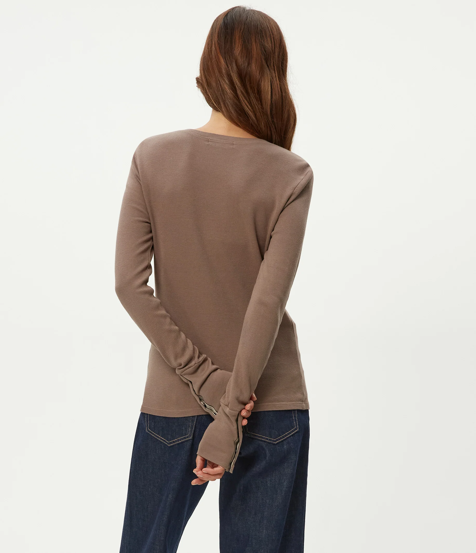 Dinah Thermal V-Neck - Image 16