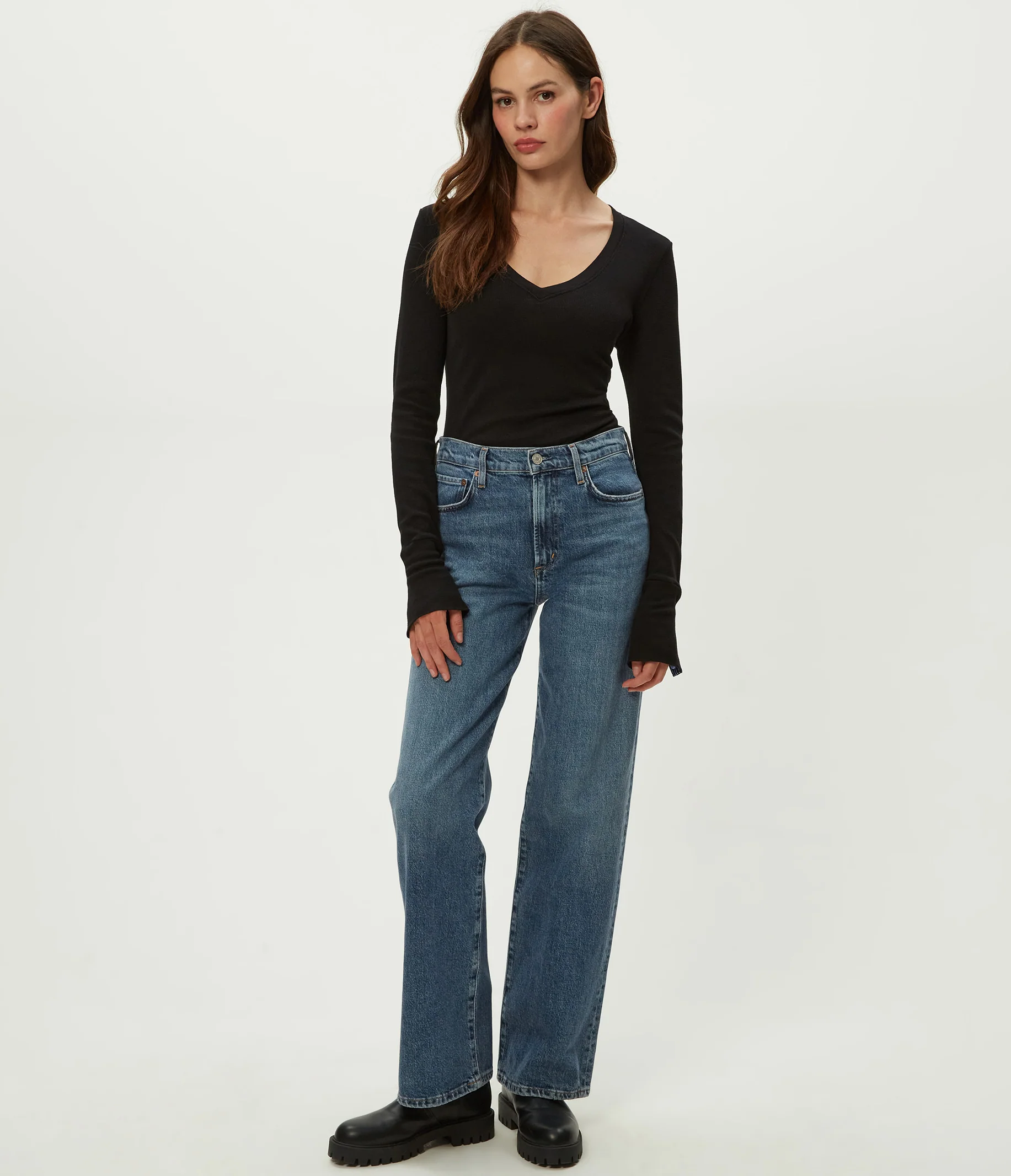 Dinah Thermal V-Neck - Image 9