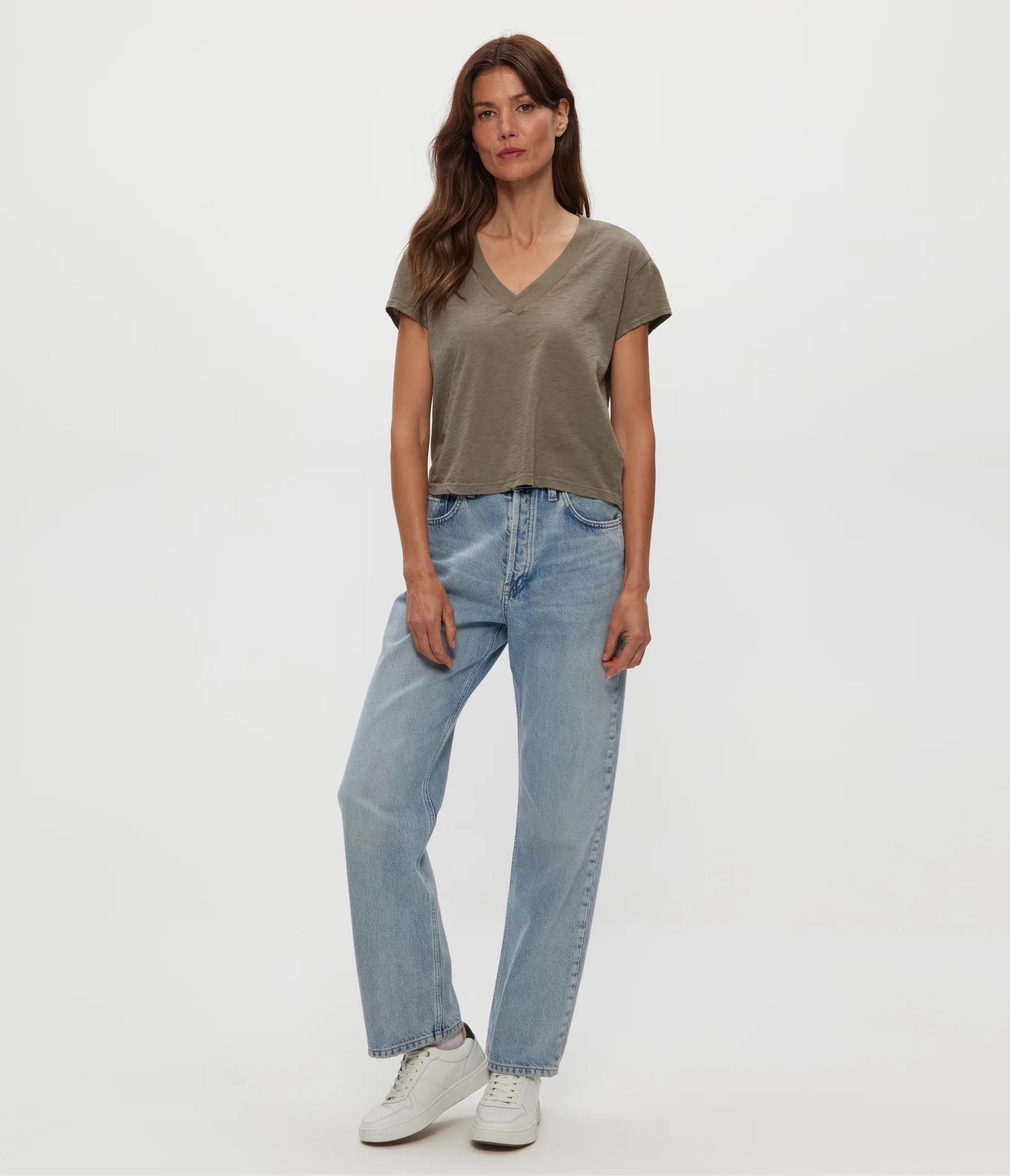 Harlan Cropped V-Neck Tee - Image 17