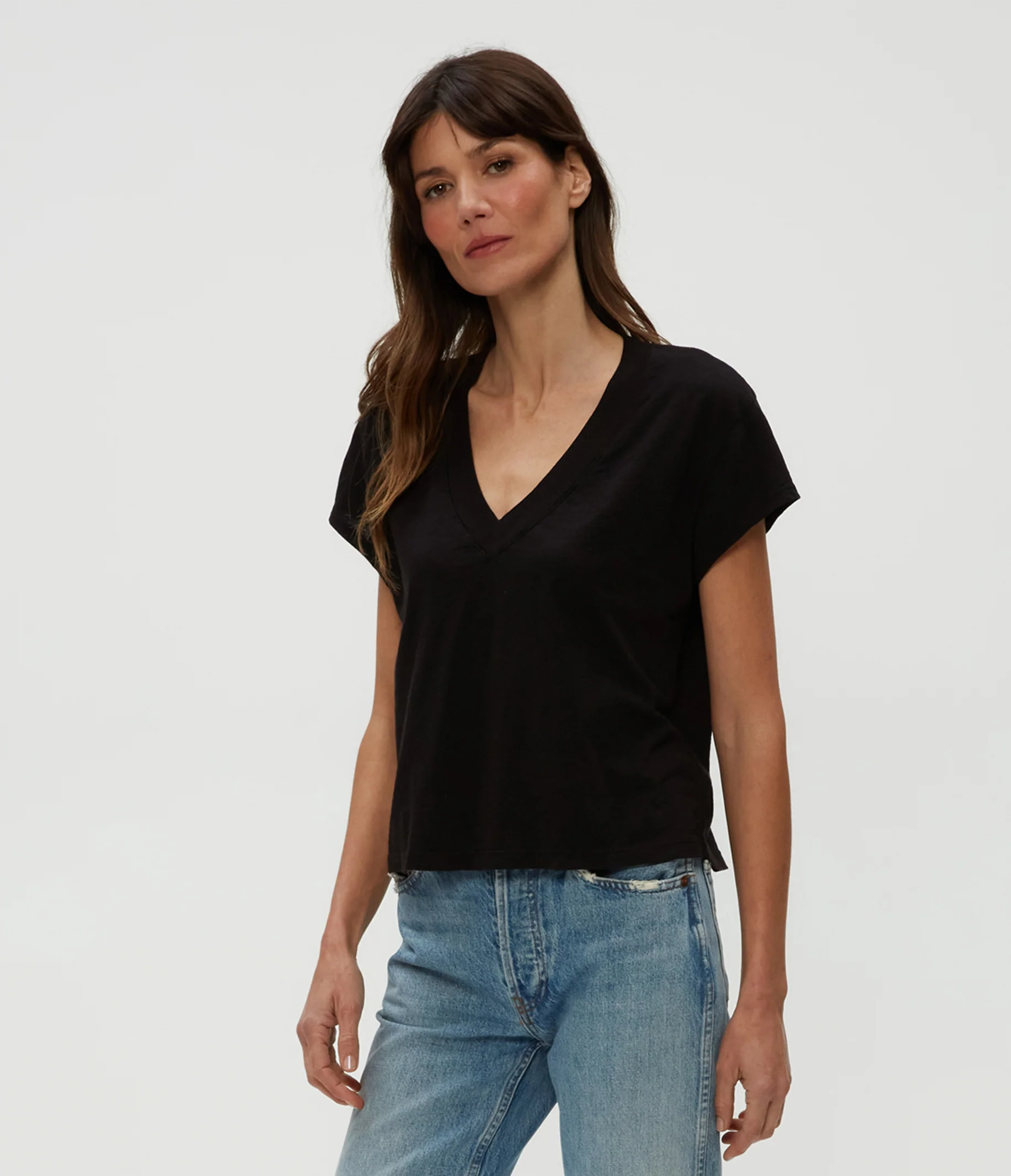 Harlan Cropped V-Neck Tee - Image 22