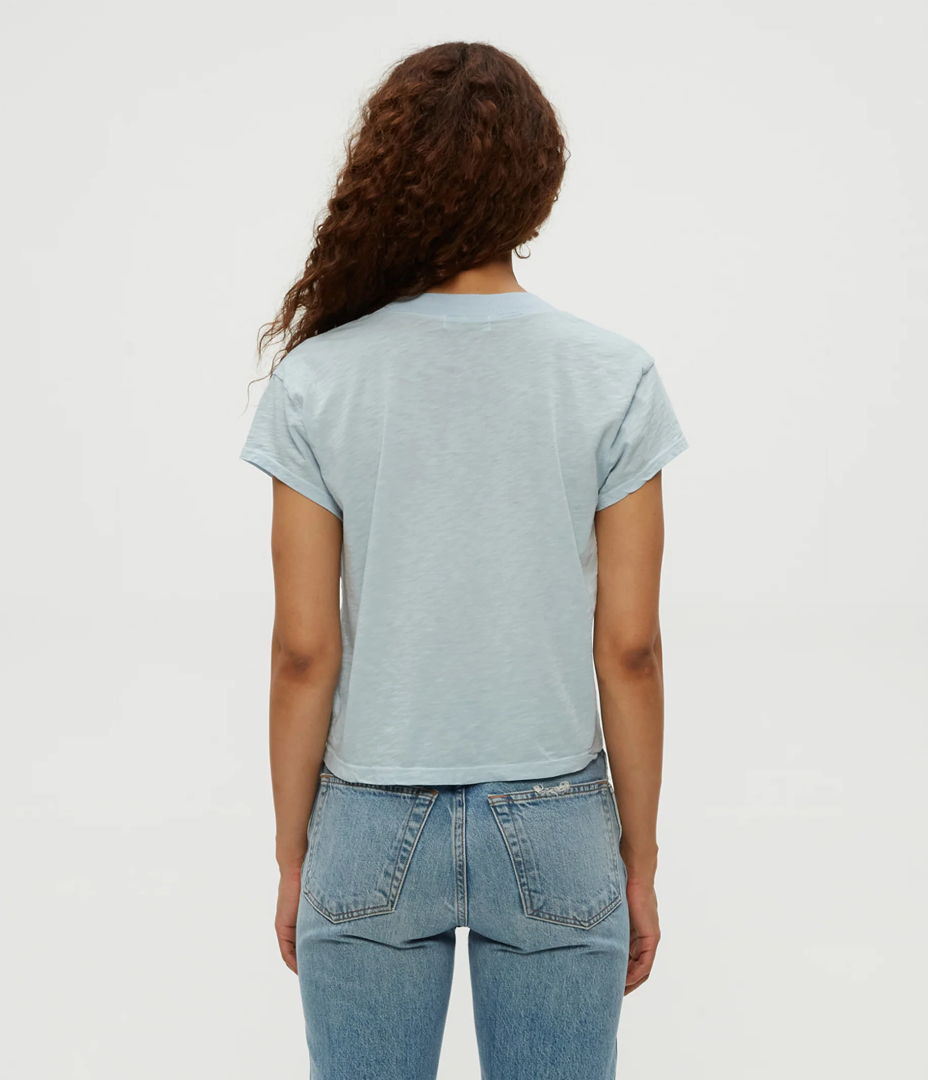 Harlan Cropped V-Neck Tee - Image 43