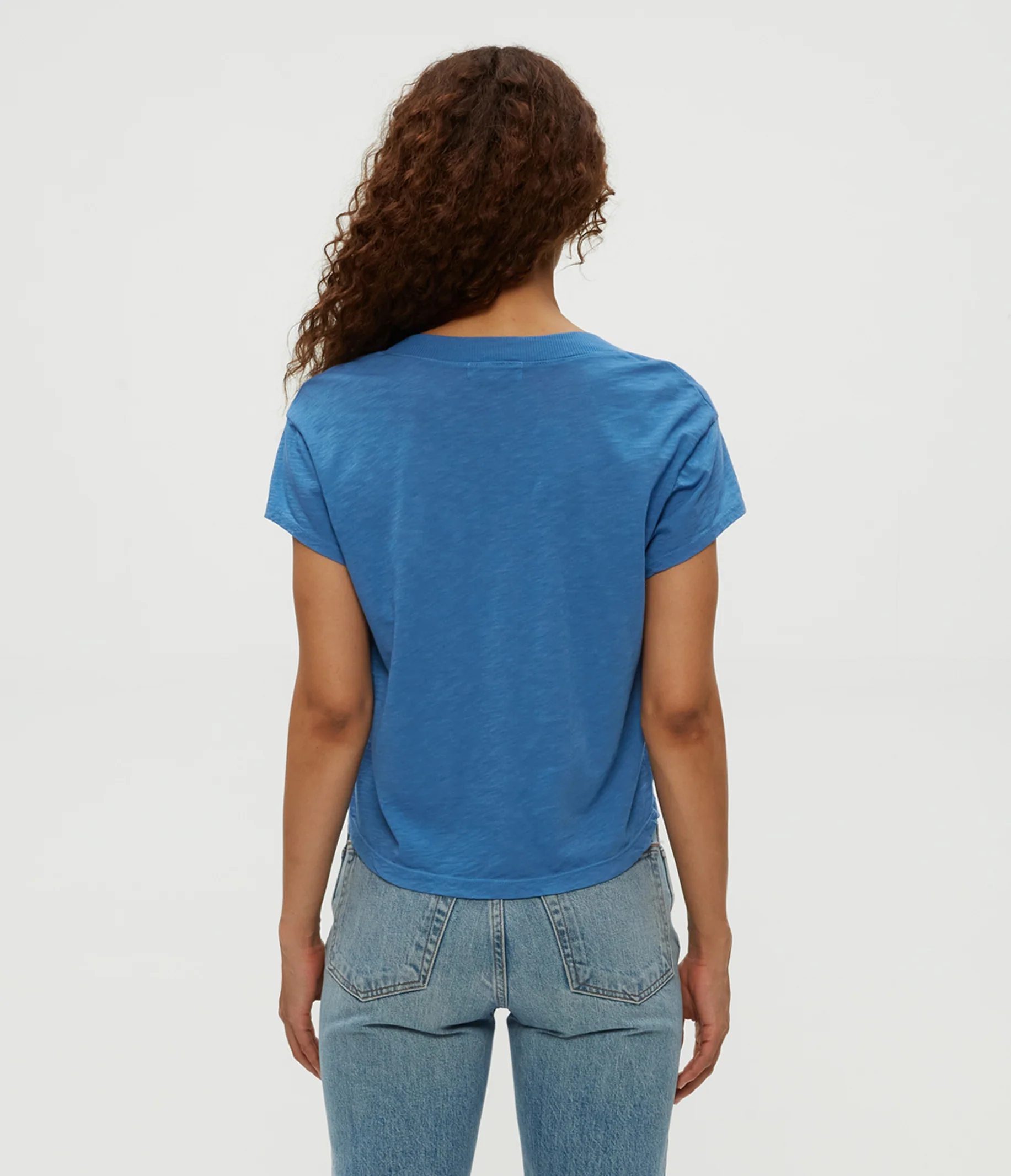 Harlan Cropped V-Neck Tee - Image 47