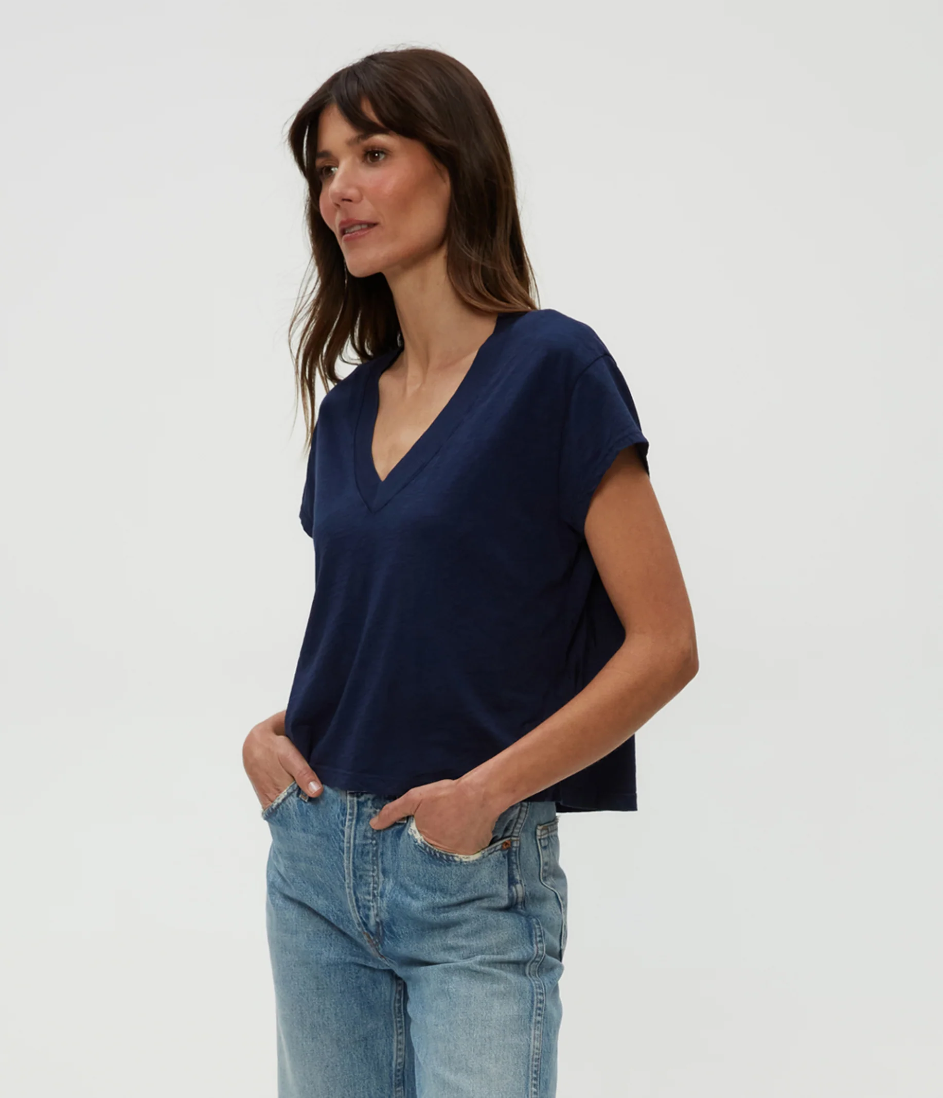 Harlan Cropped V-Neck Tee - Image 50