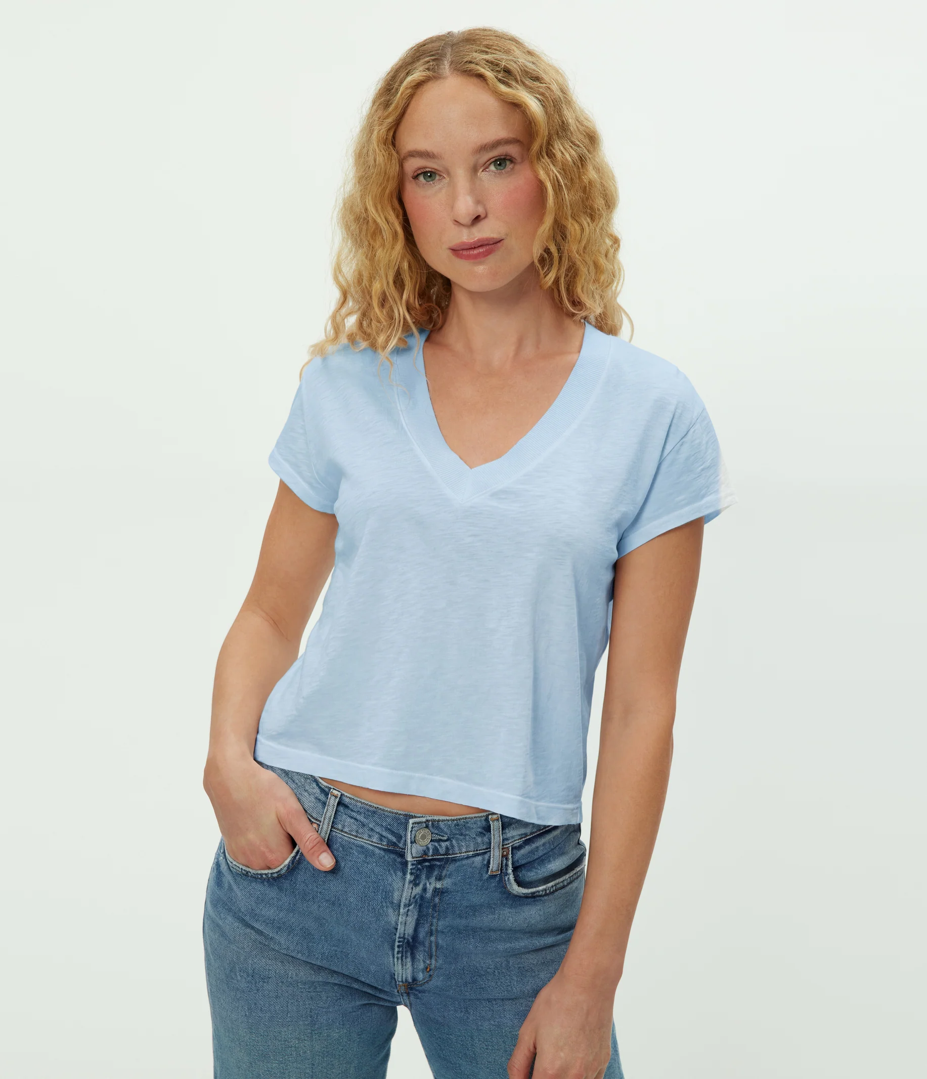 Harlan Cropped V-Neck Tee - Image 70