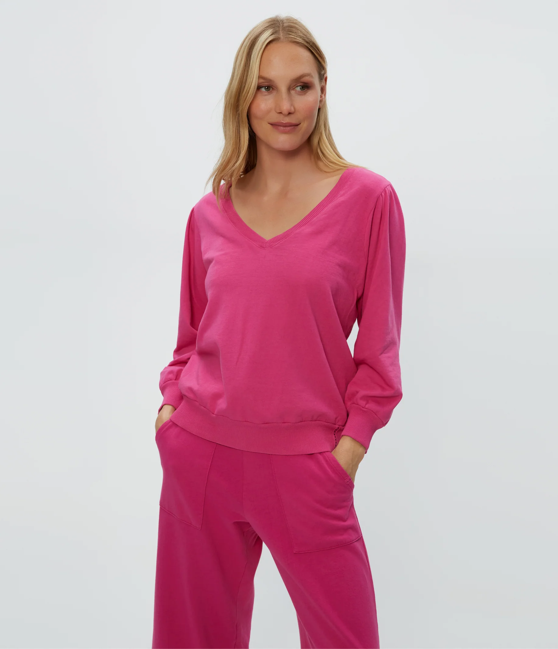 Kit V-Neck Sweatshirt - Image 5