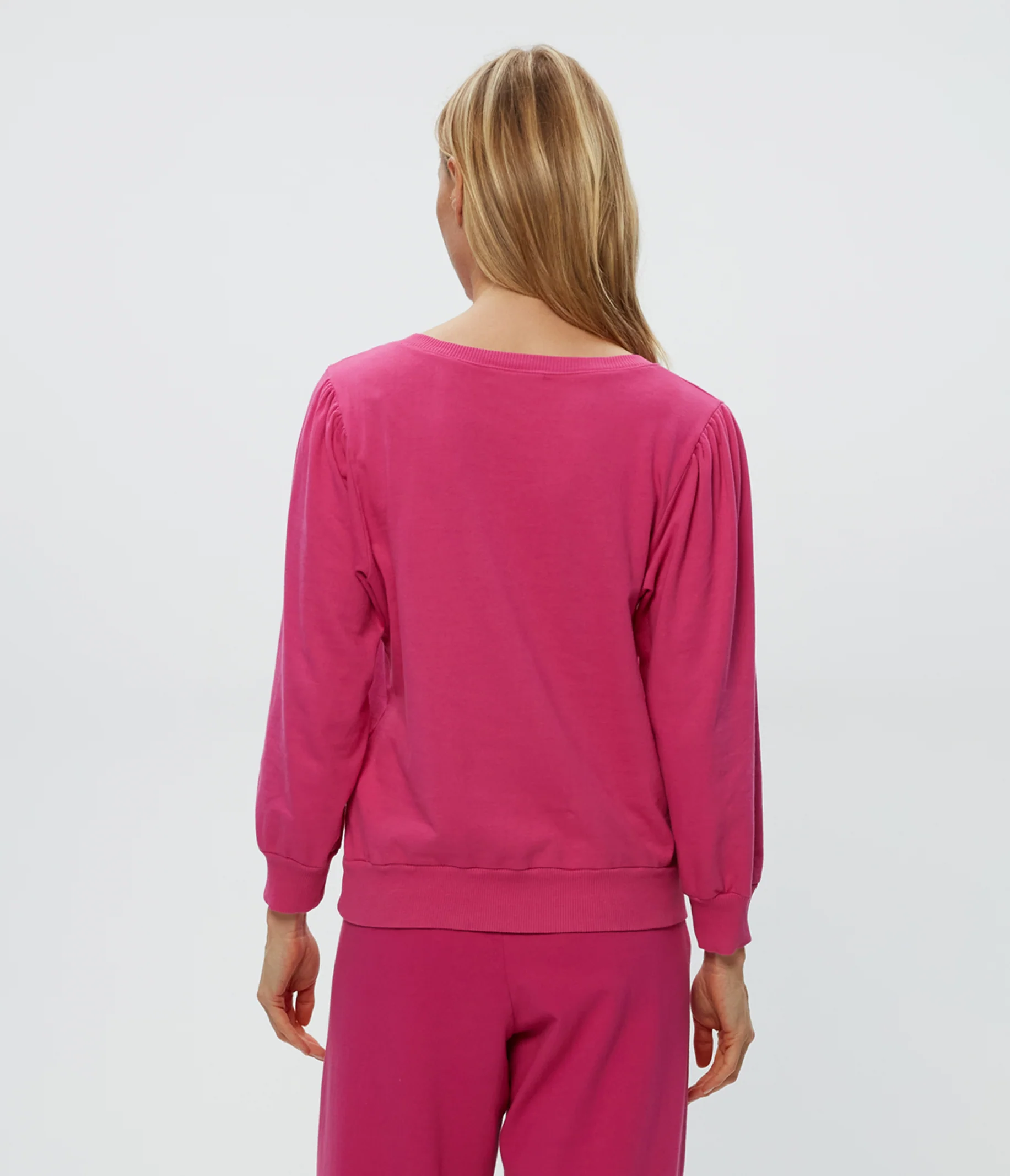 Kit V-Neck Sweatshirt - Image 8