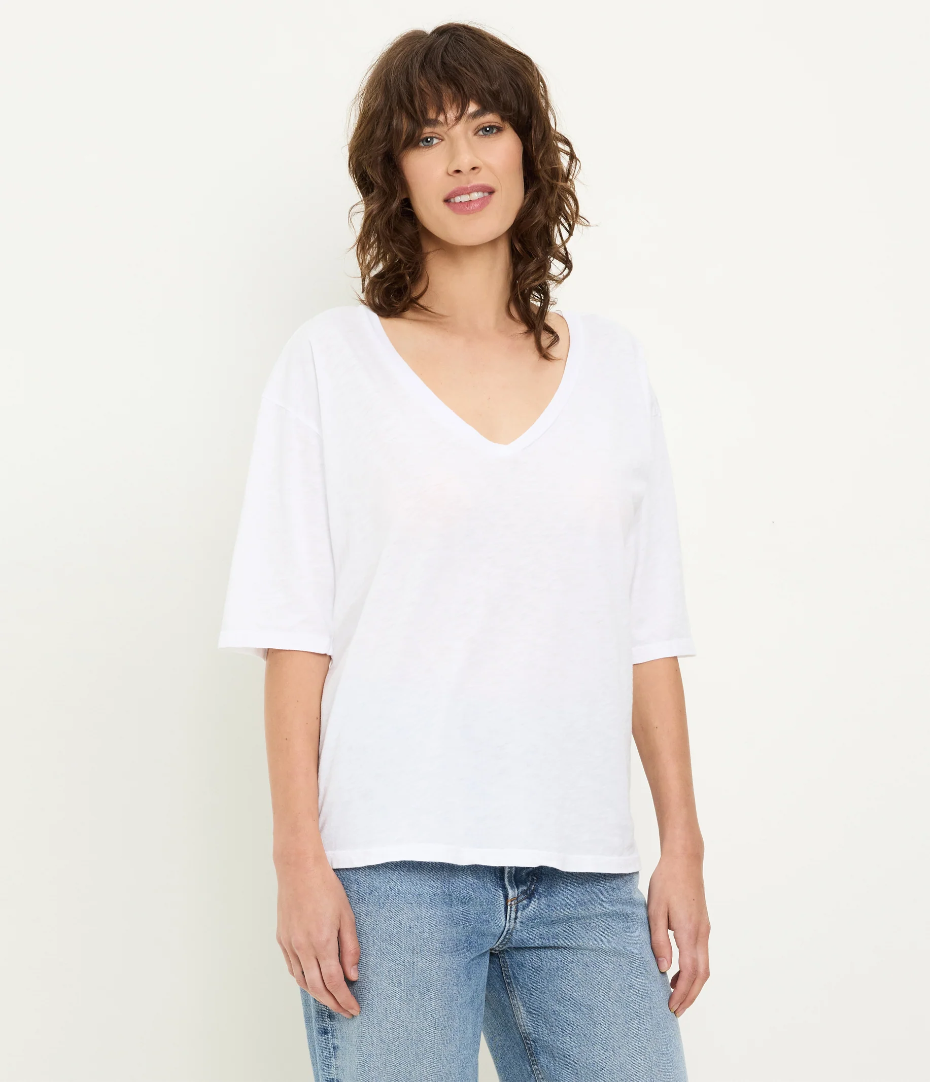 Liam V-Neck Tee - Image 10