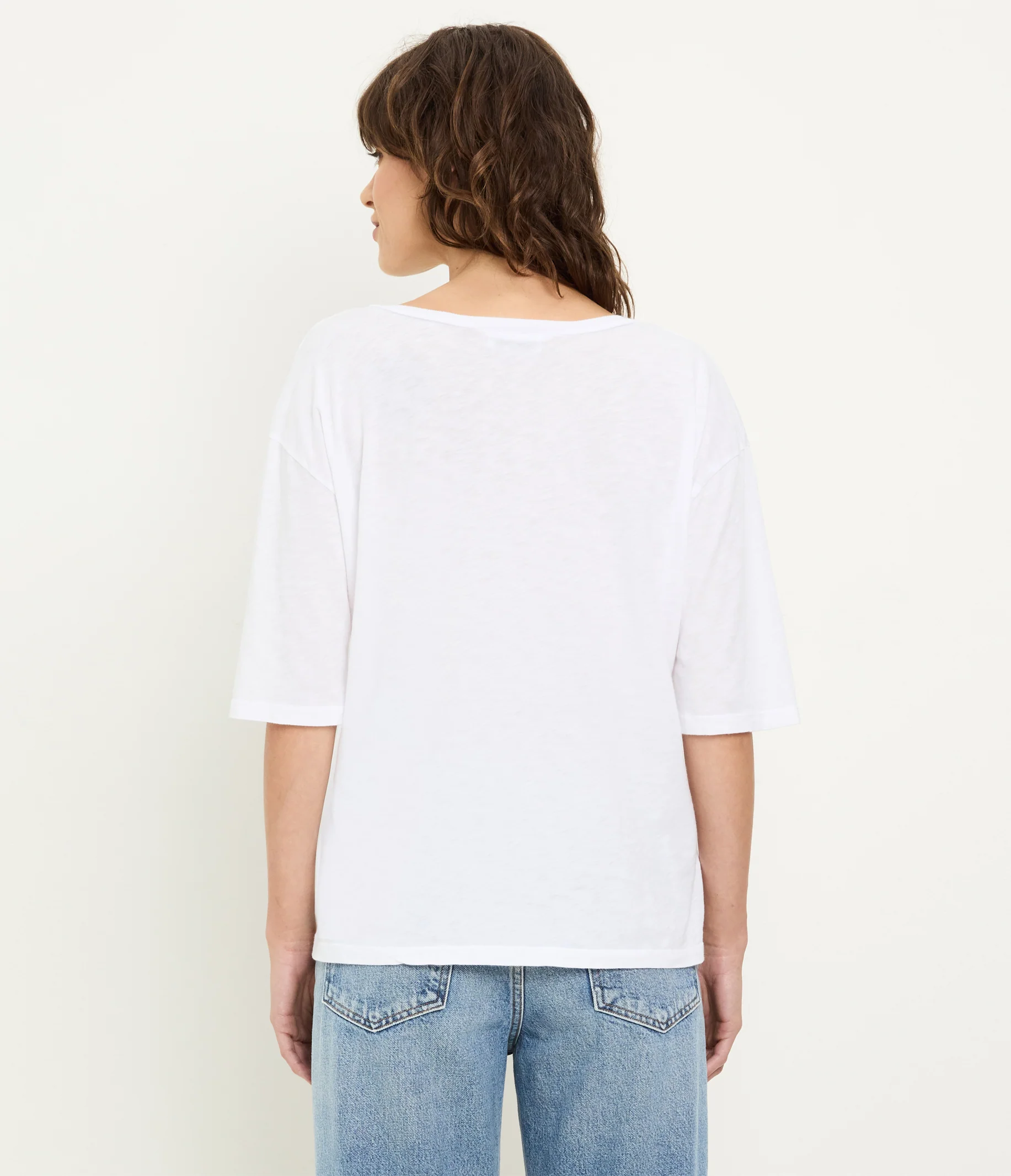 Liam V-Neck Tee - Image 12
