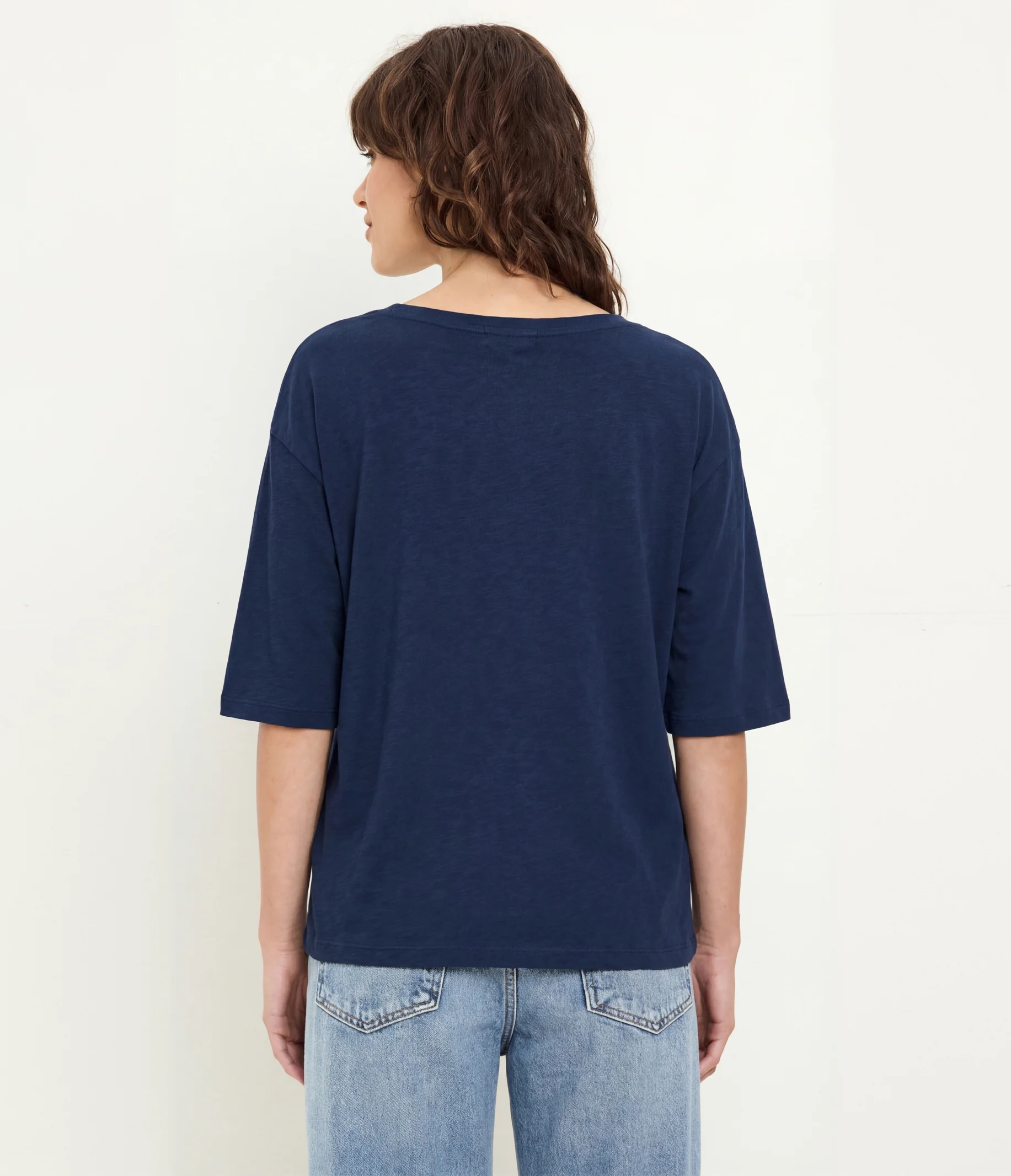 Liam V-Neck Tee - Image 25