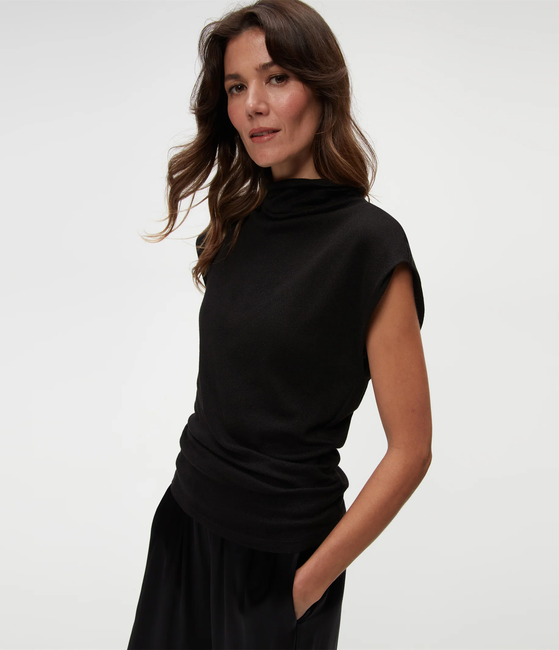 Reese Shine Power Shoulder Top - Image 29
