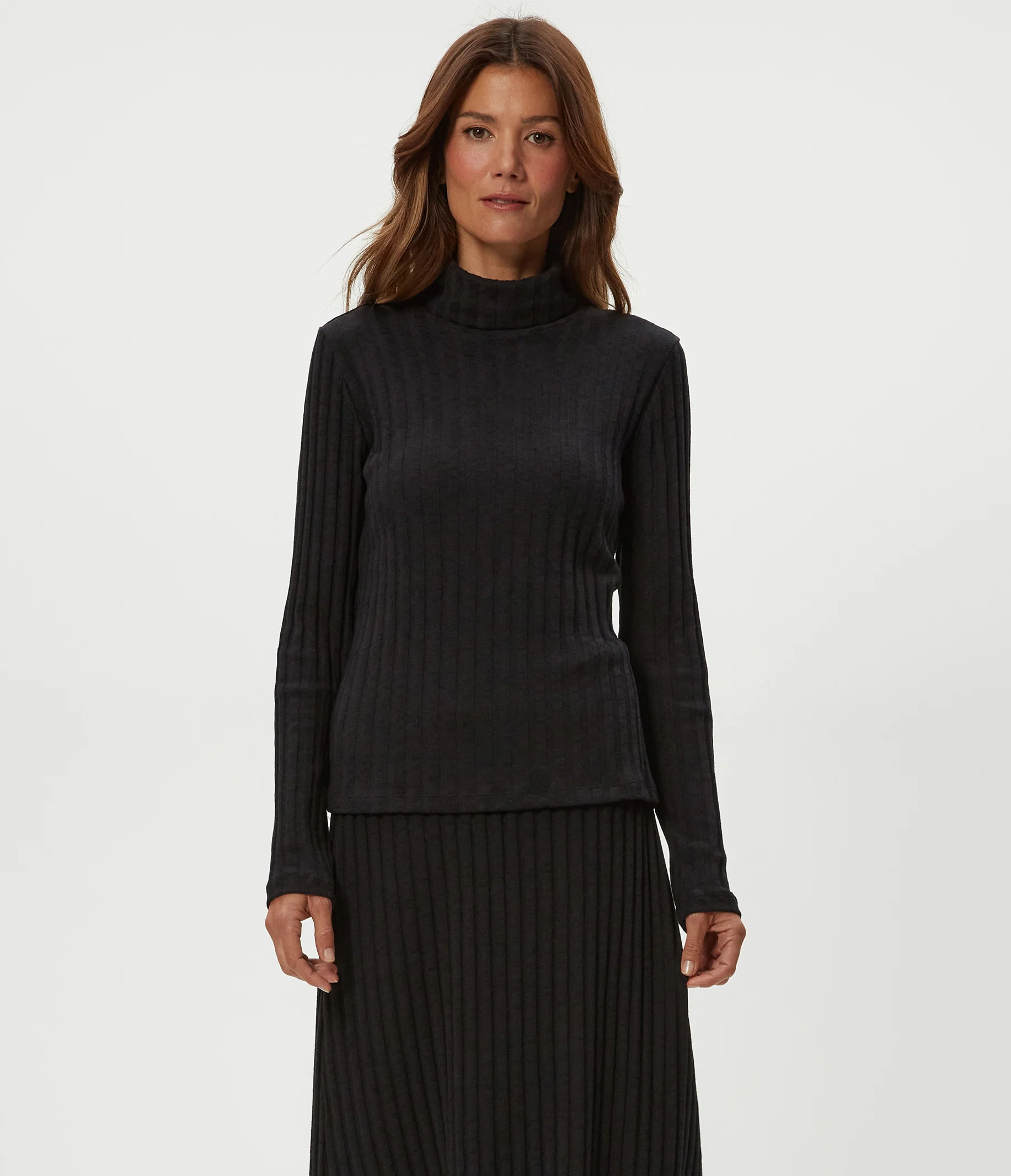Riley Turtleneck - Image 10