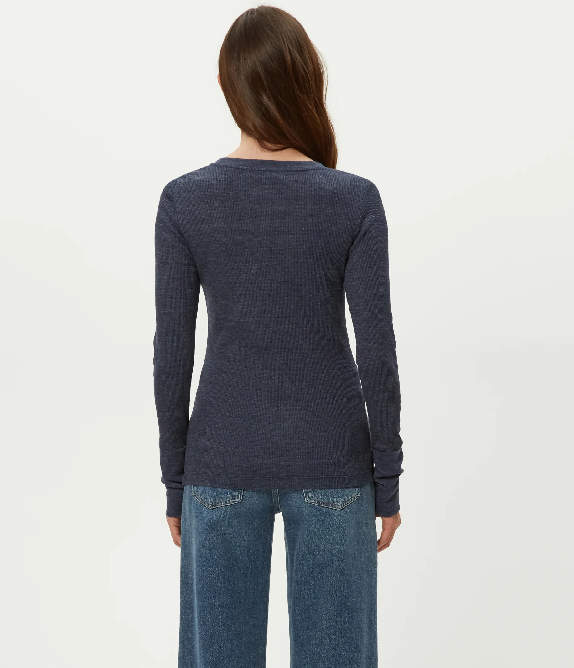 Romeo Thermal V-Neck Tee - Image 16