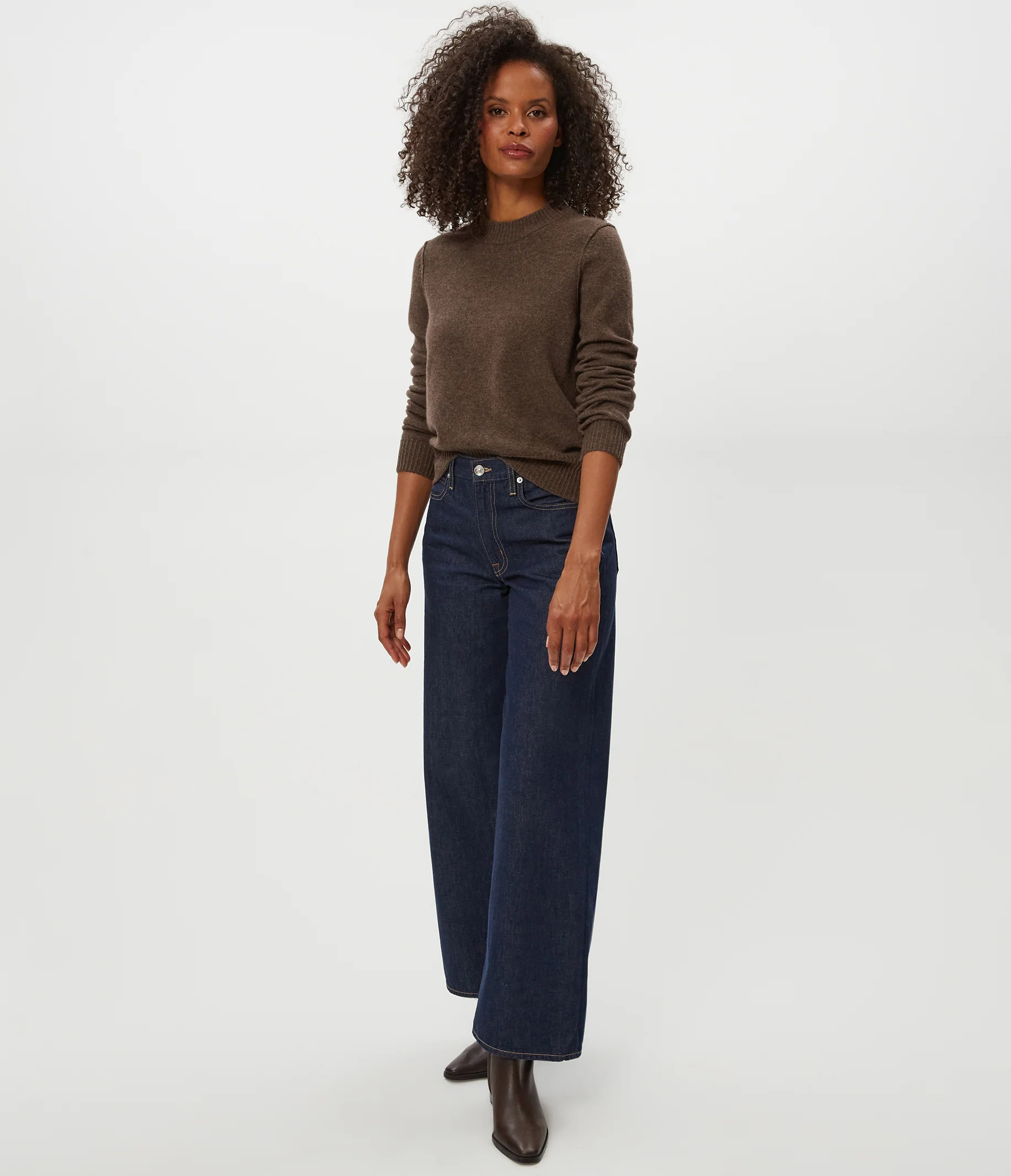 Sophie Crewneck Cashmere Sweater - Image 10