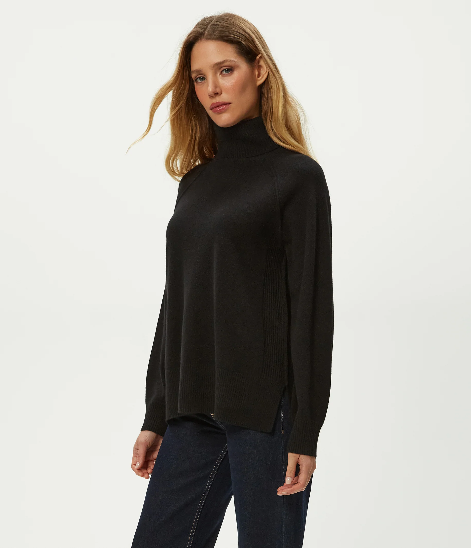 Tegan Cashmere Turtleneck - Image 16