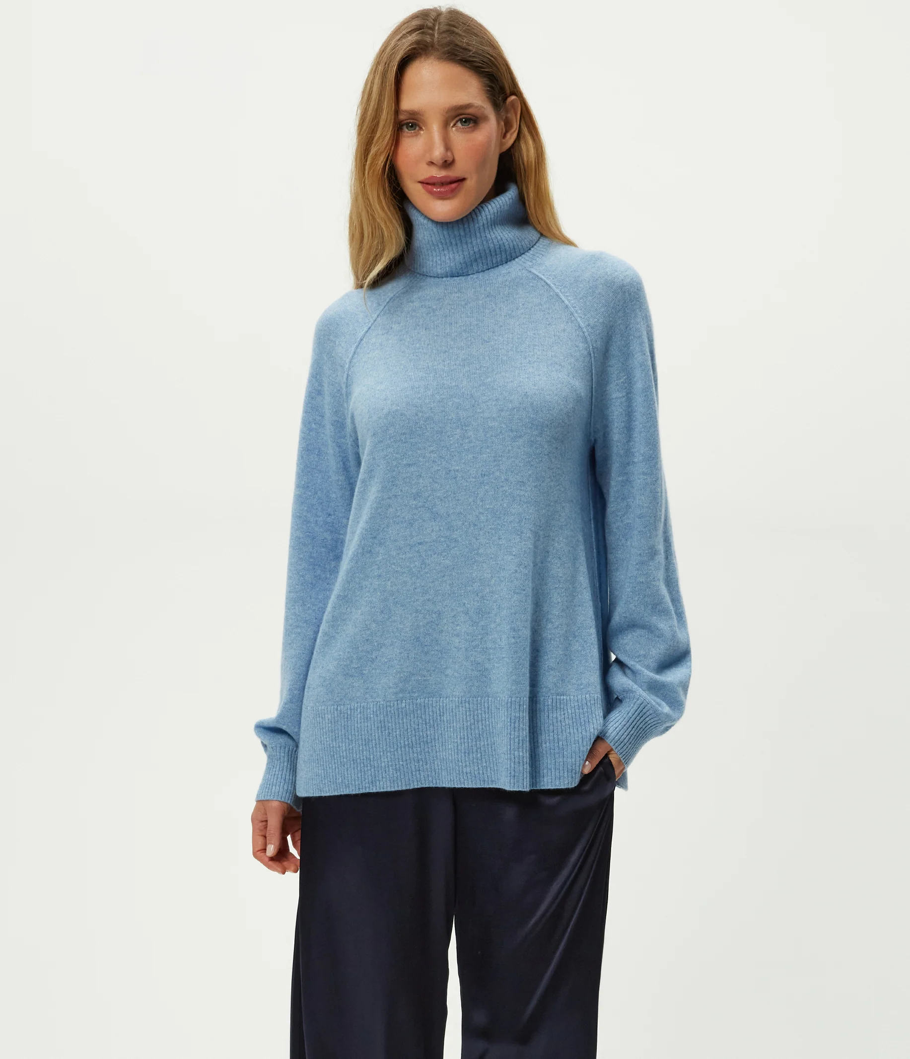 Tegan Cashmere Turtleneck - Image 5